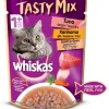 Whiskas Tasty Mix With Tuna Kanikama Carrot in Gravy (Pouch)